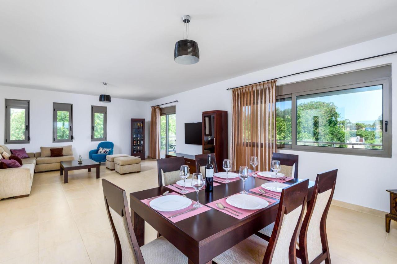 Anolia With Private Pool