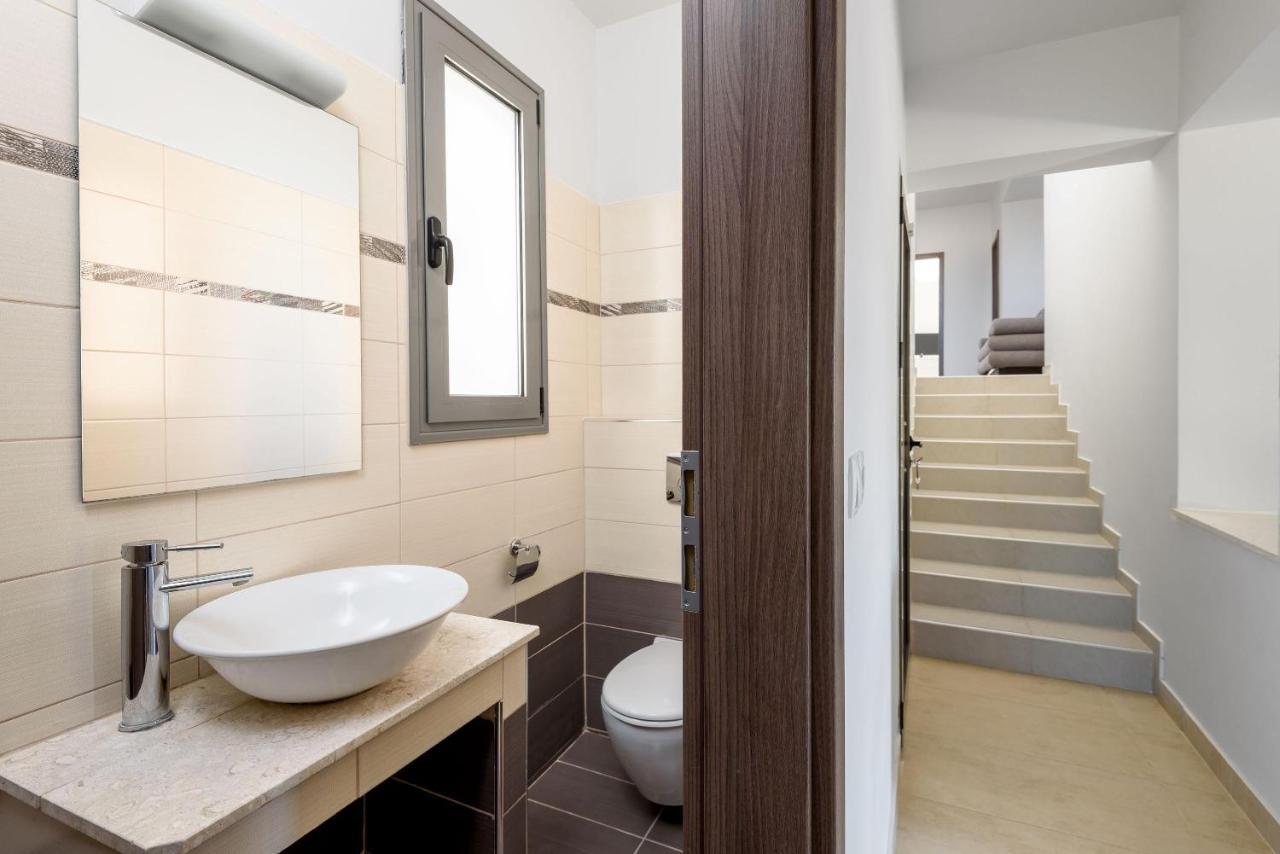 Anolia With Private Pool